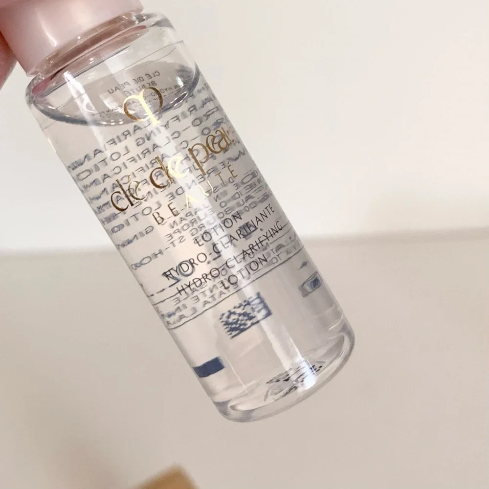 Cle de peau hydrating lotion